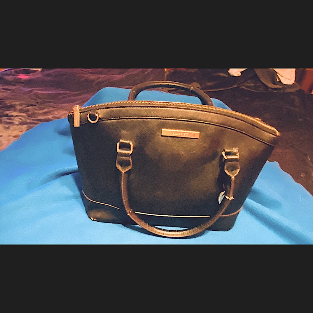 Anne Klein black shoulder bag